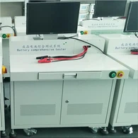 Visaptverošs akumulatoru testeris